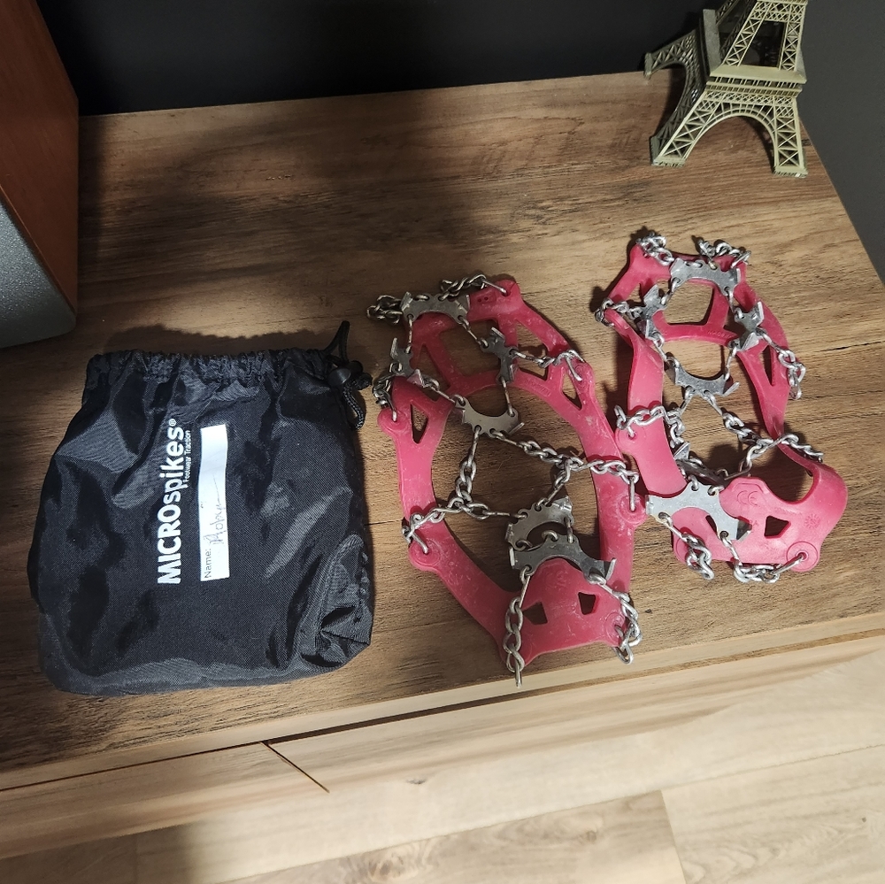 Crampons size small